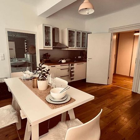 Apartment Am Schloss - Charme Saarbrücken Kültér fotó